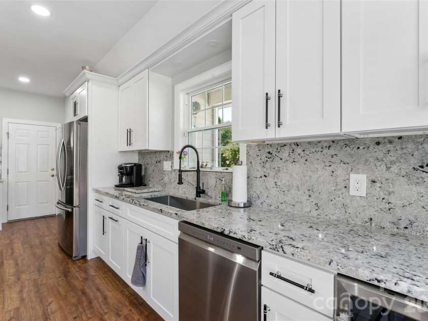 1016 Wesley Downs Road, Wesley Chapel, NC 28110.  MLS# CAR4395983, YatesRealty ID 35018. 