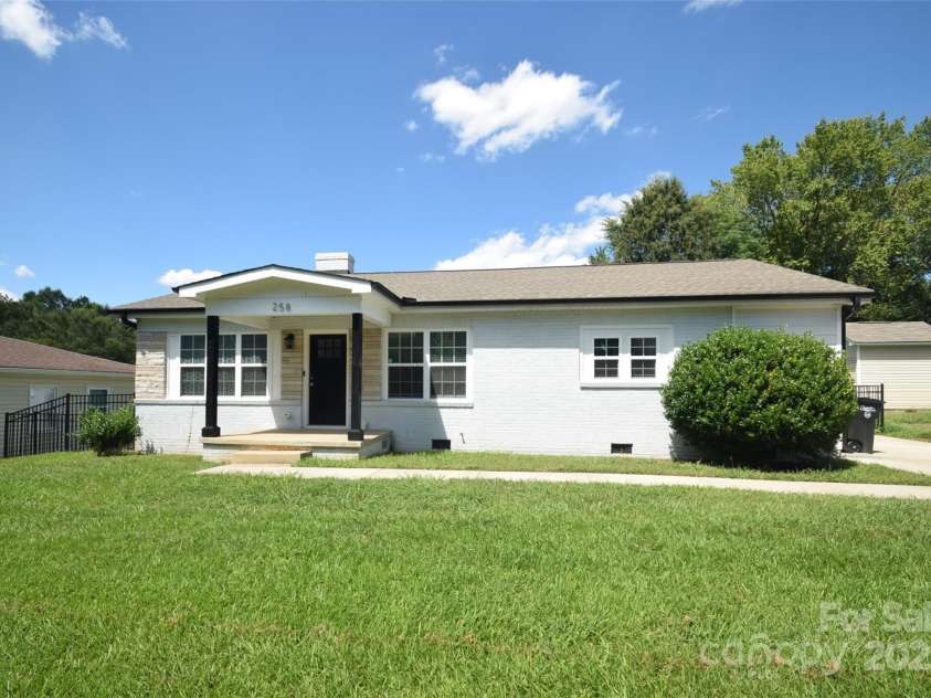 258 Carver Avenue, Concord, NC 28025.  MLS# CAR4295574, YatesRealty ID 35018. 