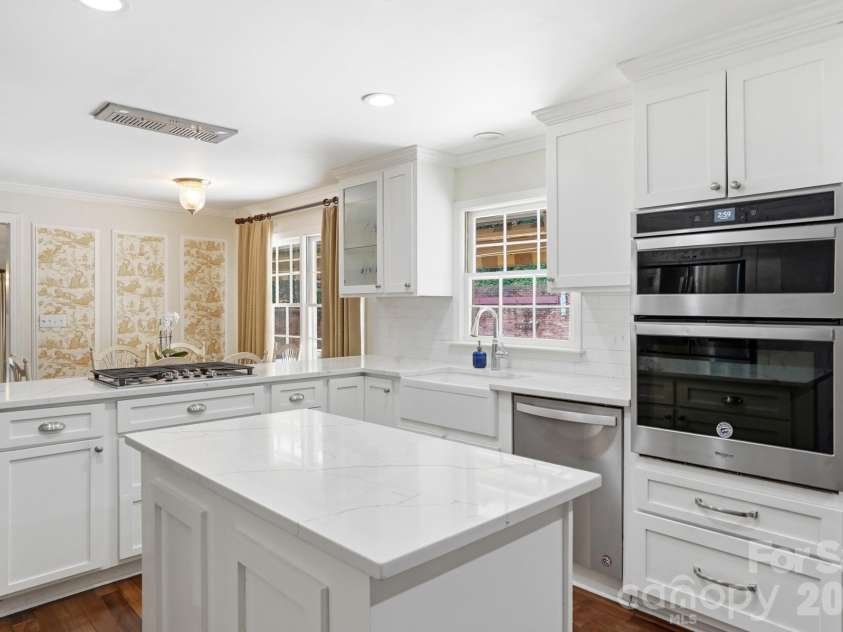 185 Hillcrest Avenue, Concord, NC 28025.  MLS# CAR4396702, YatesRealty ID 35019. 