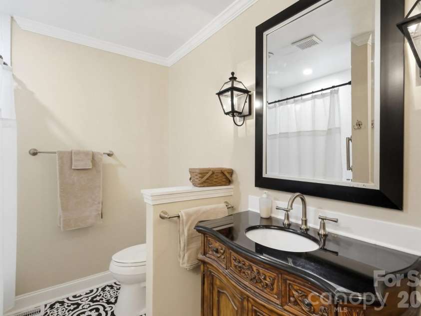 185 Hillcrest Avenue, Concord, NC 28025.  MLS# CAR4396702, YatesRealty ID 35019. 