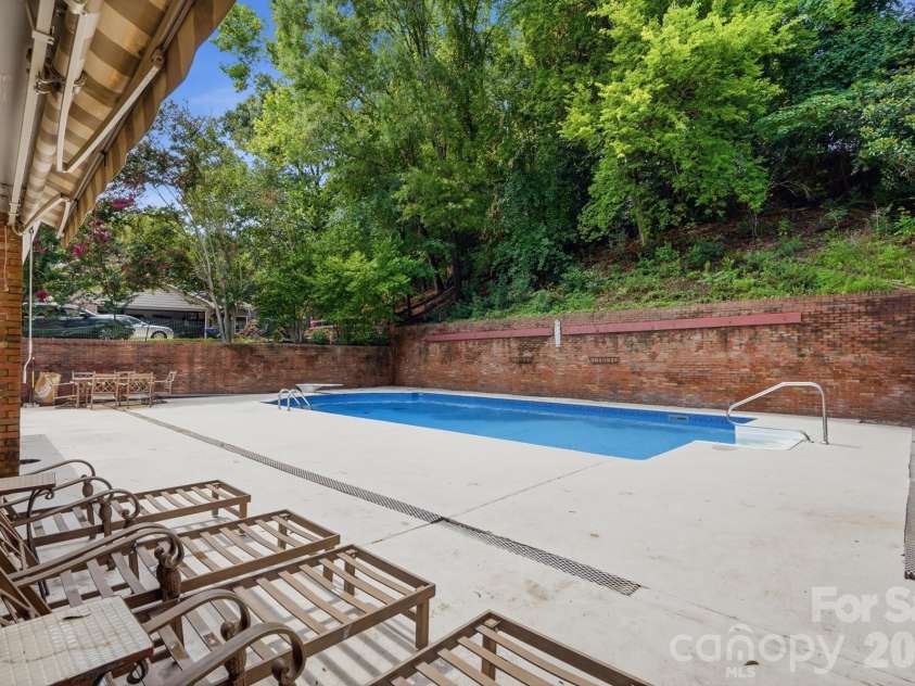 185 Hillcrest Avenue, Concord, NC 28025.  MLS# CAR4396702, YatesRealty ID 35019. 