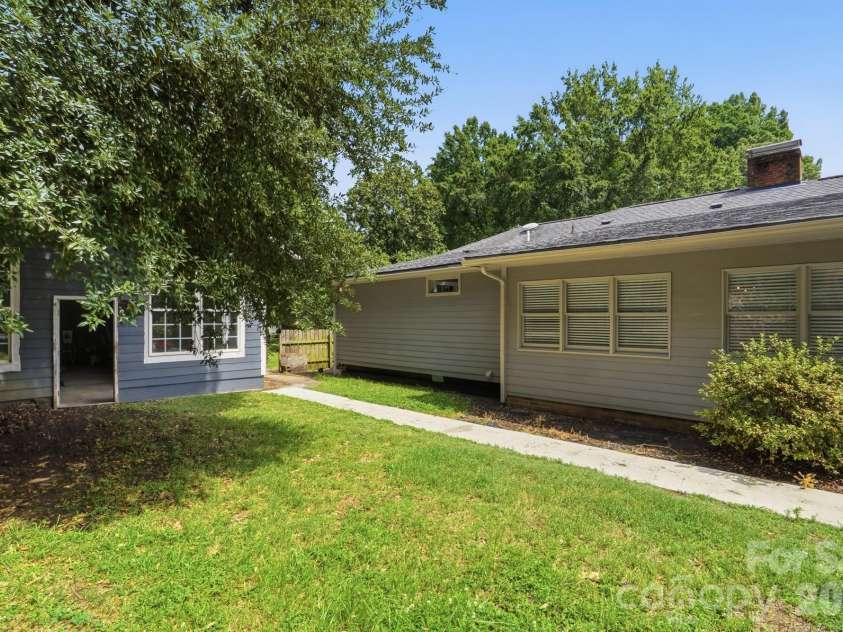 185 Hillcrest Avenue, Concord, NC 28025.  MLS# CAR4396702, YatesRealty ID 35019. 