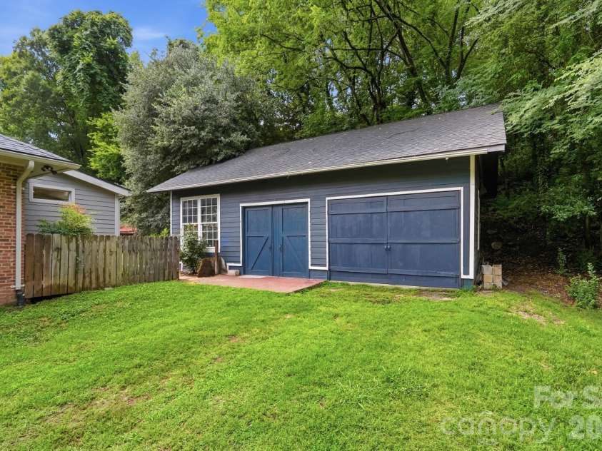 185 Hillcrest Avenue, Concord, NC 28025.  MLS# CAR4396702, YatesRealty ID 35019. 