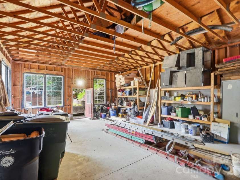 185 Hillcrest Avenue, Concord, NC 28025.  MLS# CAR4396702, YatesRealty ID 35019. 