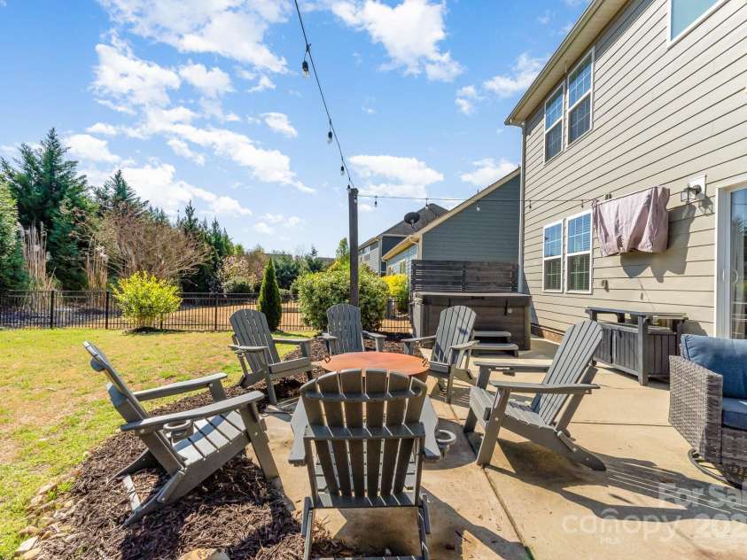 1037 Delridge Street, Waxhaw, NC 28173.  MLS# CAR4234424, YatesRealty ID 3502. Back Yard