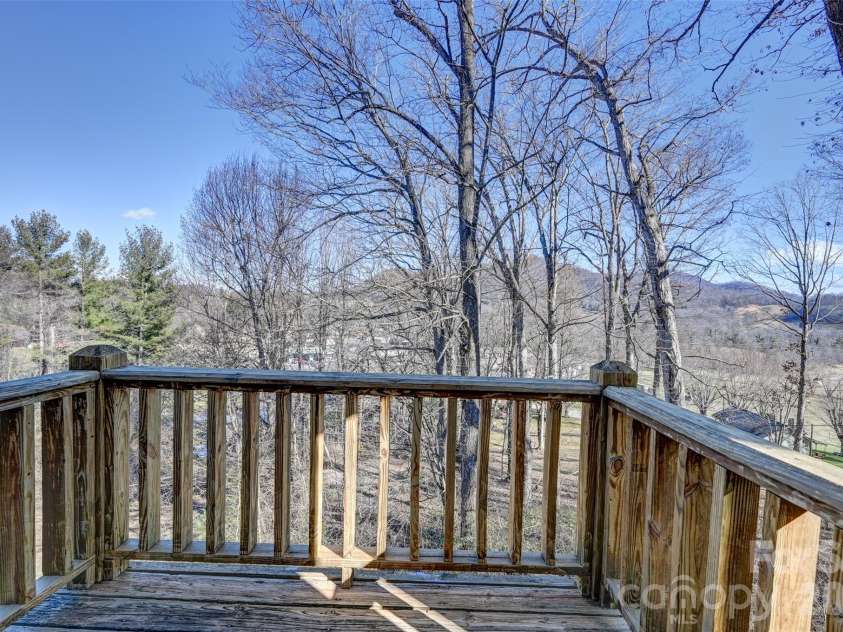 241 Sherrill Lane, Canton, NC 28716.  MLS# CAR4337673, YatesRealty ID 3502. 