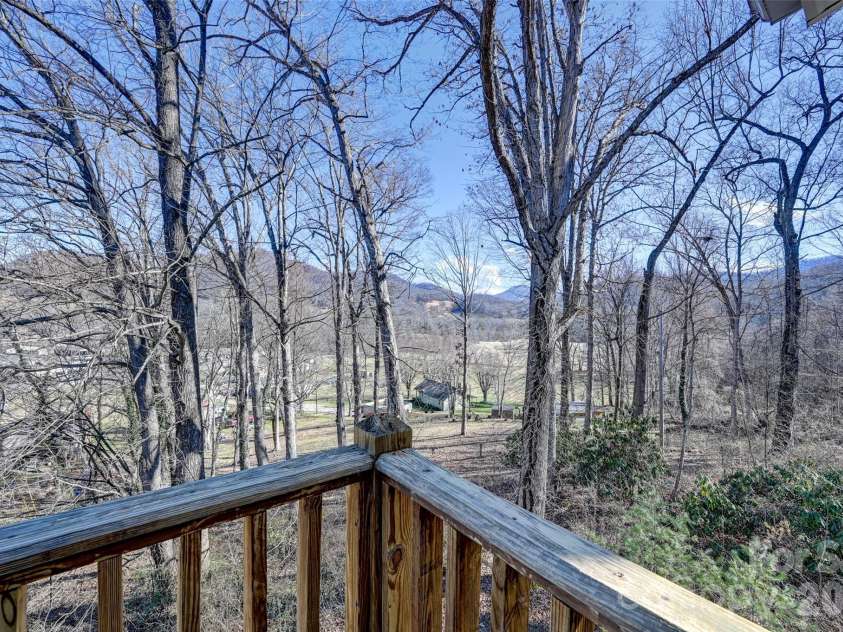 241 Sherrill Lane, Canton, NC 28716.  MLS# CAR4337673, YatesRealty ID 3502. 