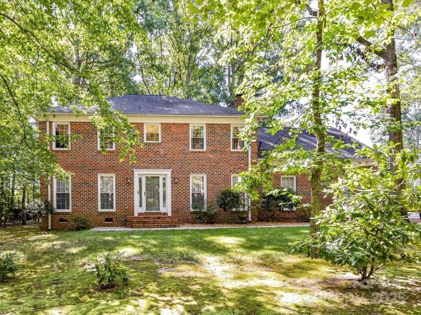 2506 King Arthur Drive, Monroe, NC 28110.  MLS# CAR4297091, YatesRealty ID 35020. 