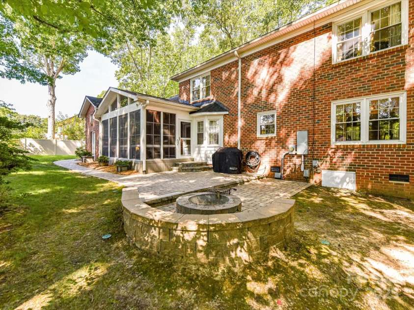 2506 King Arthur Drive, Monroe, NC 28110.  MLS# CAR4297091, YatesRealty ID 35020. 