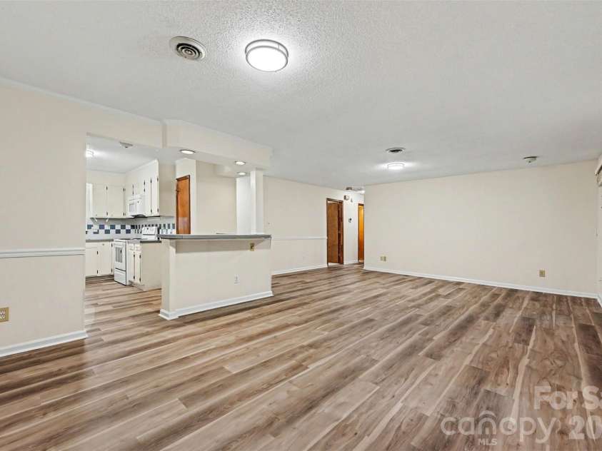 108 Jason Court, Fort Mill, SC 29715.  MLS# CAR4395888, YatesRealty ID 35021. 