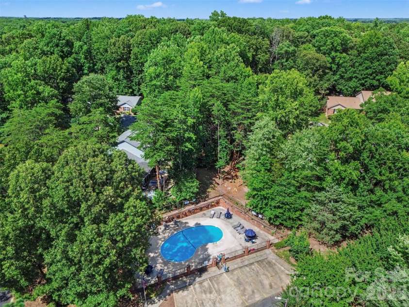 108 Jason Court, Fort Mill, SC 29715.  MLS# CAR4395888, YatesRealty ID 35021. Community Pool