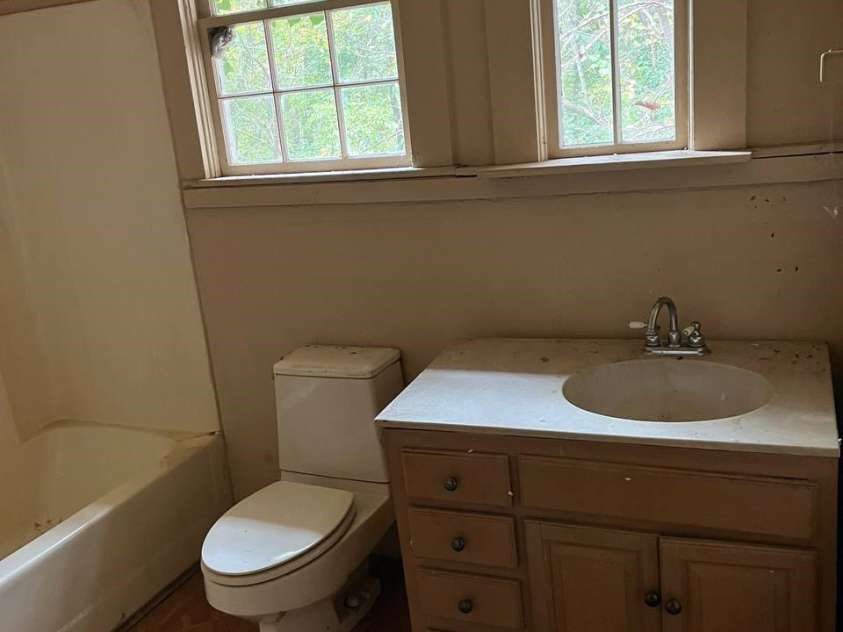 1939 River Road, Lincolnton, NC 28092.  MLS# CAR4291808, YatesRealty ID 35022. 