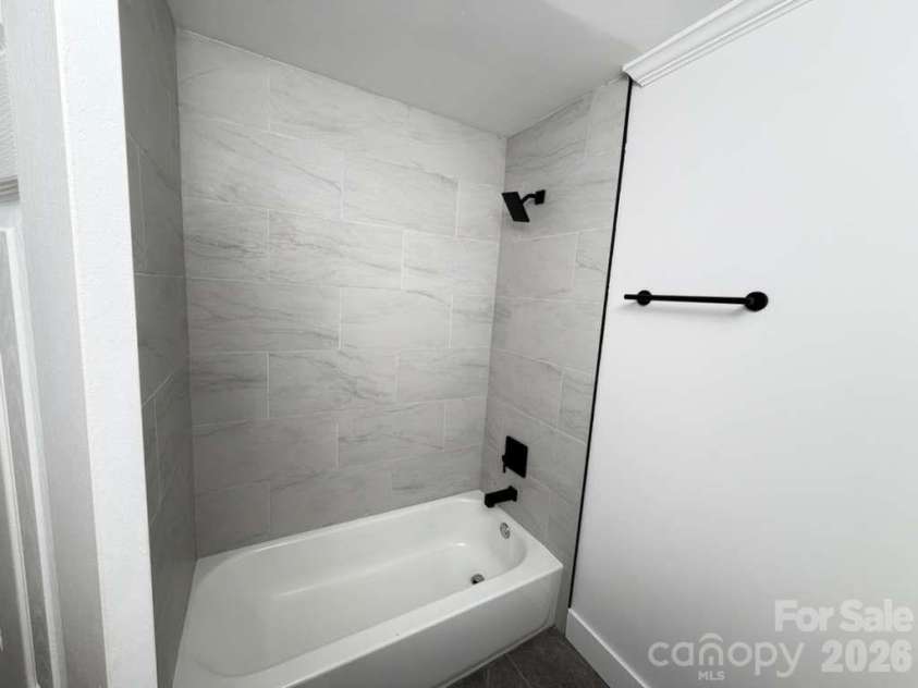 1033 Tracy Drive, Charlotte, NC 28217.  MLS# CAR4373895, YatesRealty ID 35024. 3rd full bathroom