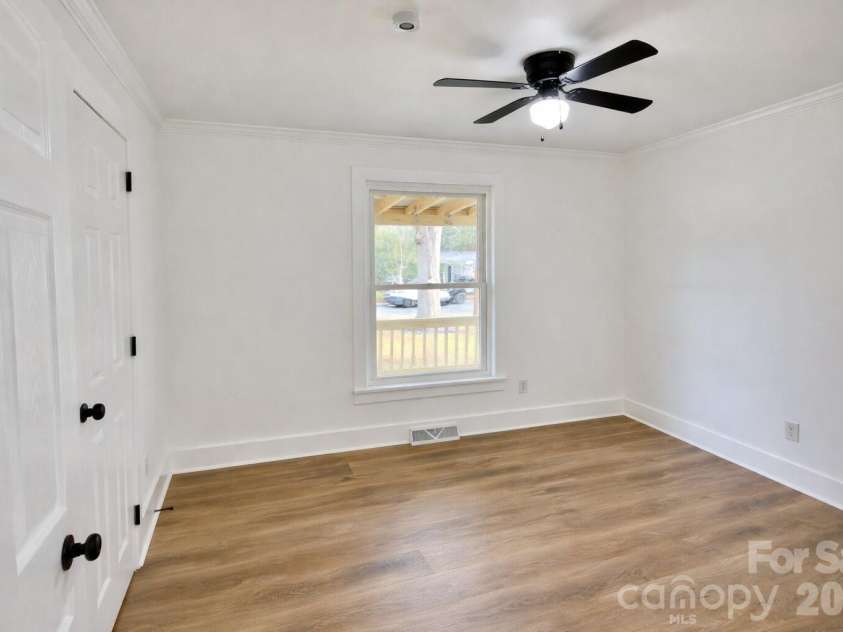1033 Tracy Drive, Charlotte, NC 28217.  MLS# CAR4373895, YatesRealty ID 35024. 4th bedroom