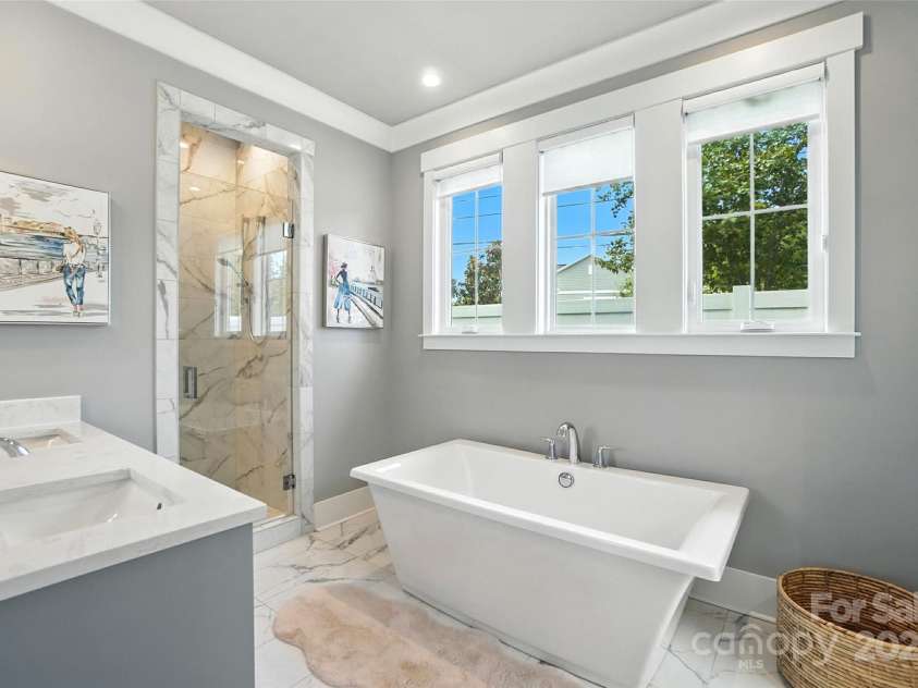 7903 Rea View Court, Charlotte, NC 28226.  MLS# CAR4284335, YatesRealty ID 35024. 