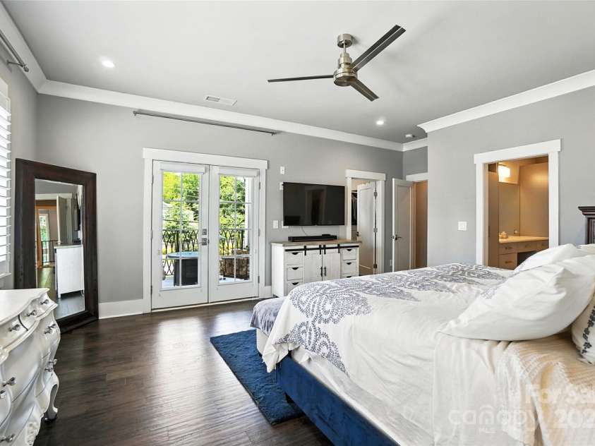 7903 Rea View Court, Charlotte, NC 28226.  MLS# CAR4284335, YatesRealty ID 35024. 
