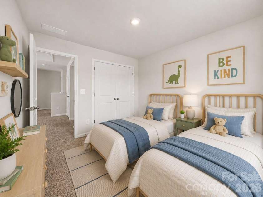 1160 Harland Street, Charlotte, NC 28216.  MLS# CAR4396970, YatesRealty ID 35025. 