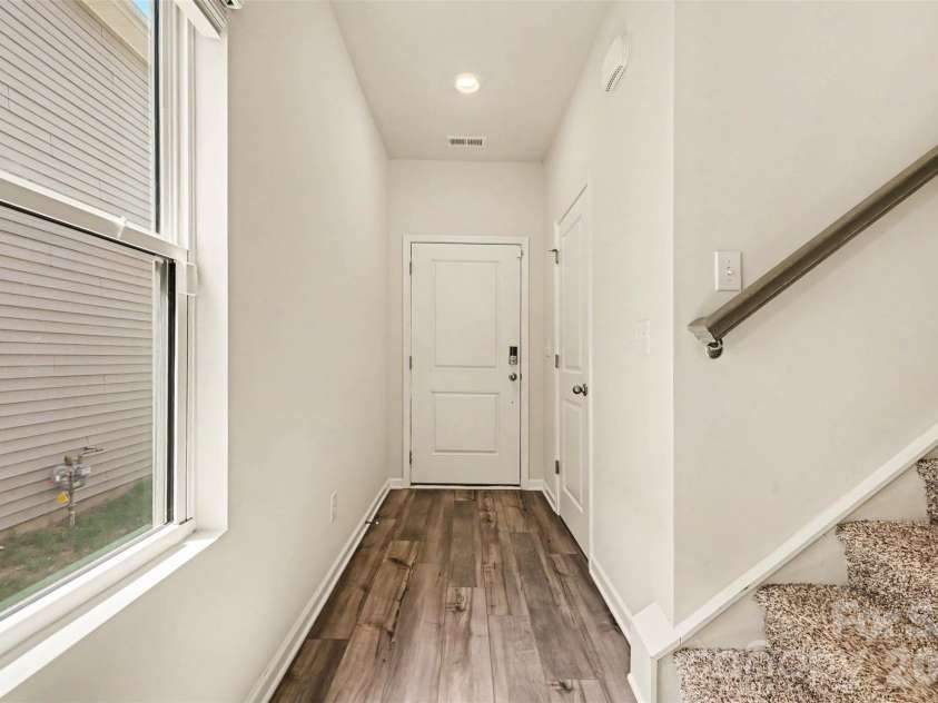 1160 Harland Street, Charlotte, NC 28216.  MLS# CAR4430535, YatesRealty ID 35025. 
