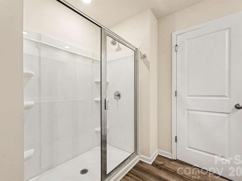 1160 Harland Street, Charlotte, NC 28216.  MLS# CAR4430535, YatesRealty ID 35025. 