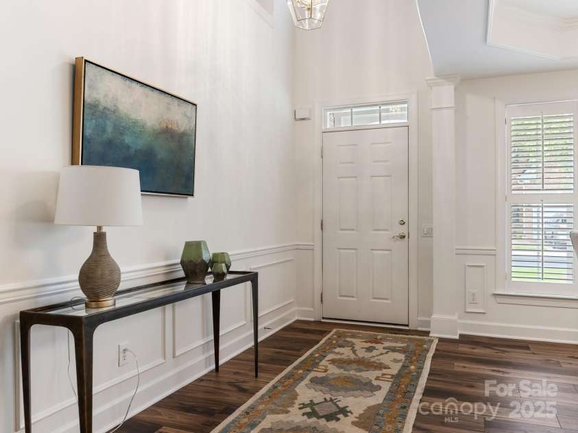 5106 Amherst Trail Drive, Charlotte, NC 28226.  MLS# CAR4294130, YatesRealty ID 35025. 
