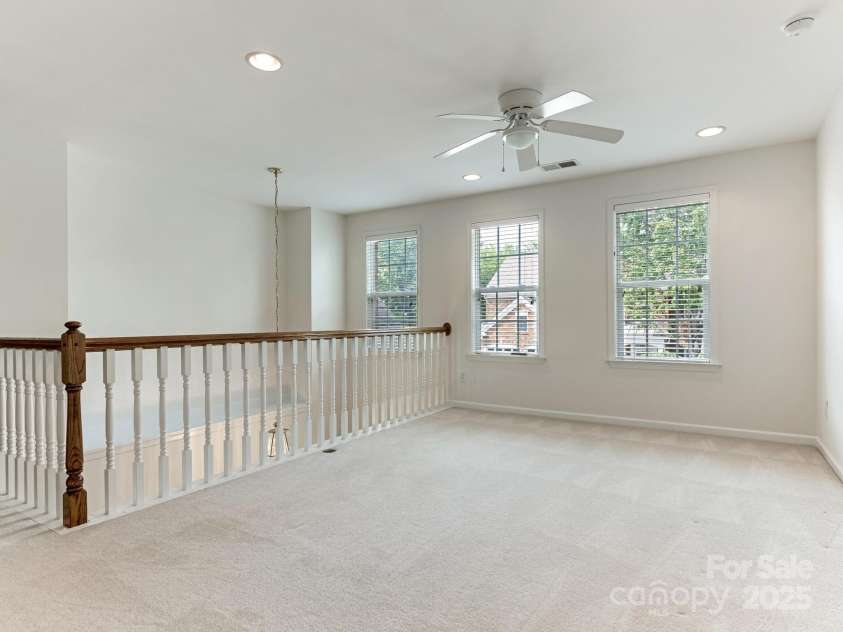 5106 Amherst Trail Drive, Charlotte, NC 28226.  MLS# CAR4294130, YatesRealty ID 35025. 