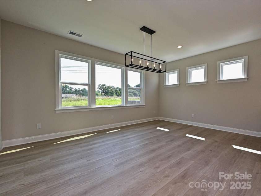 113 Tonbridge Way, Mooresville, NC 28115.  MLS# CAR4264342, YatesRealty ID 35027. Breakfast Room