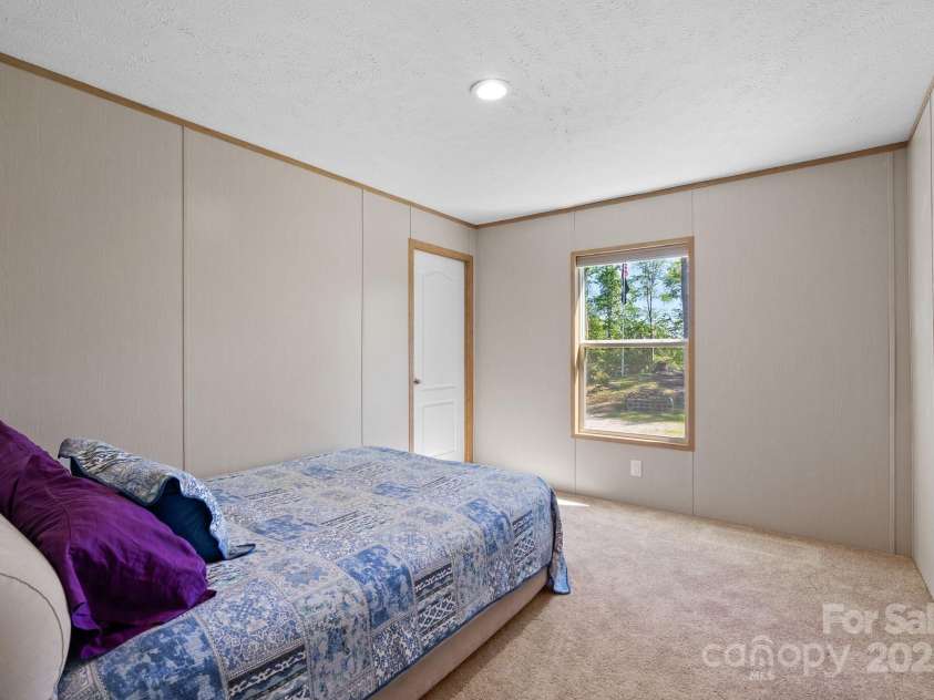 102 Kiwassa Lane, Hendersonville, NC 28792.  MLS# CAR4333333, YatesRealty ID 35028. 2nd Bedroom- never been used