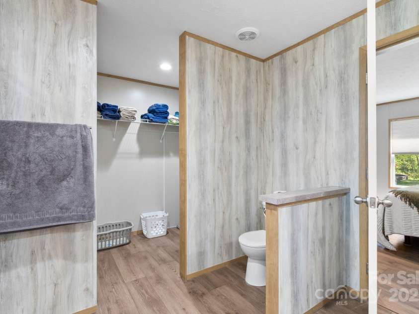 102 Kiwassa Lane, Hendersonville, NC 28792.  MLS# CAR4333333, YatesRealty ID 35028. 2nd Closet in the primary 