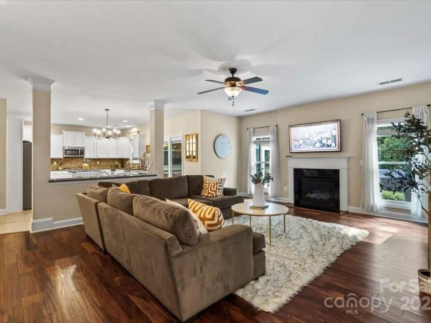 1800 Robbins Meadows Drive, Waxhaw, NC 28173.  MLS# CAR4275085, YatesRealty ID 35029. 