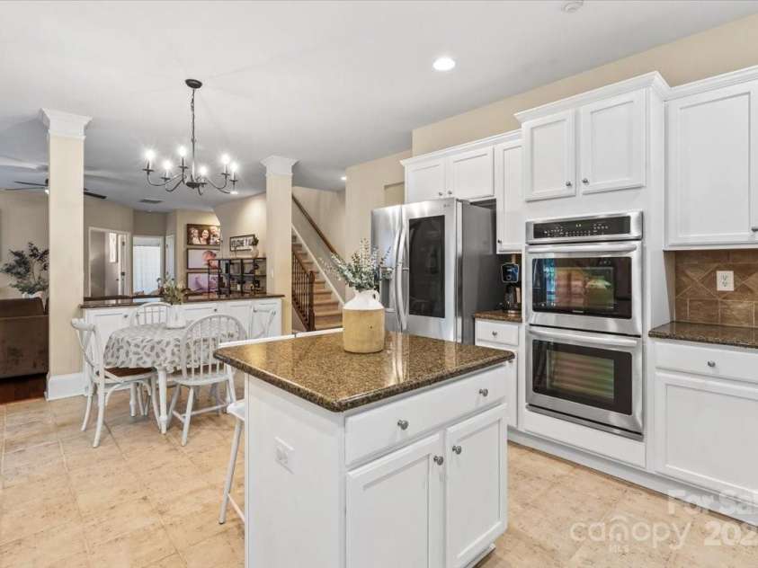 1800 Robbins Meadows Drive, Waxhaw, NC 28173.  MLS# CAR4275085, YatesRealty ID 35029. 