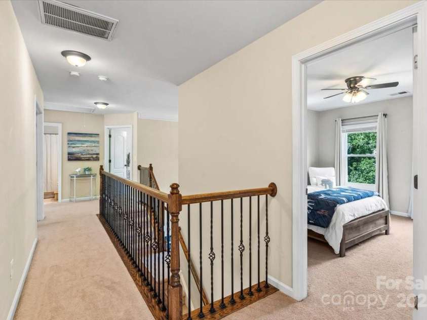 1800 Robbins Meadows Drive, Waxhaw, NC 28173.  MLS# CAR4275085, YatesRealty ID 35029. 