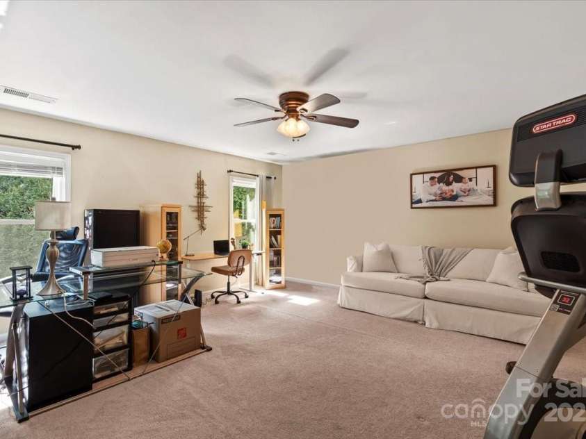 1800 Robbins Meadows Drive, Waxhaw, NC 28173.  MLS# CAR4275085, YatesRealty ID 35029. 