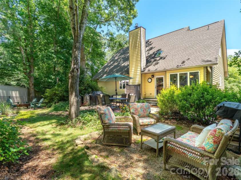 22 Meadow Brook Drive, Fletcher, NC 28732.  MLS# CAR4398596, YatesRealty ID 35029. 