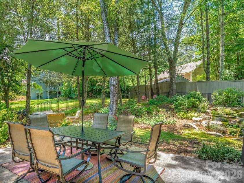 22 Meadow Brook Drive, Fletcher, NC 28732.  MLS# CAR4398596, YatesRealty ID 35029. A backyard oasis