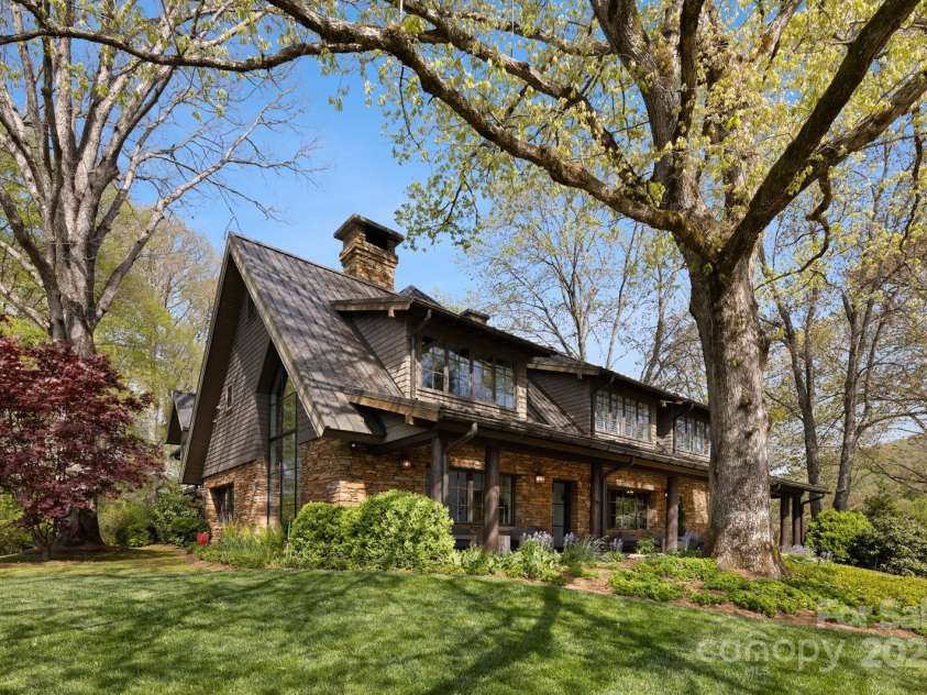 3903 Island Ford Road, Brevard, NC 28712.  MLS# CAR4137360, YatesRealty ID 3503. 