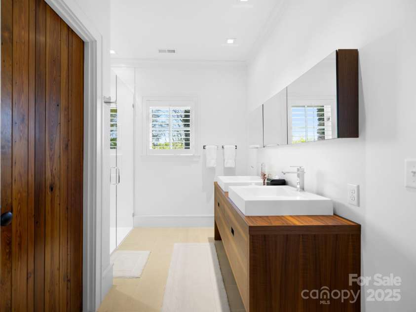 3903 Island Ford Road, Brevard, NC 28712.  MLS# CAR4137360, YatesRealty ID 3503. 