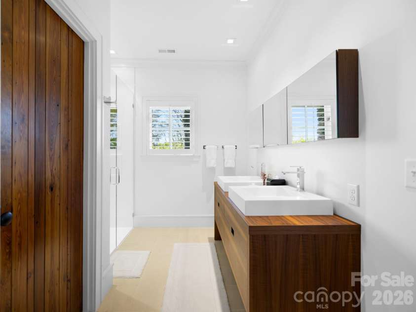 3903 Island Ford Road, Brevard, NC 28712.  MLS# CAR4137360, YatesRealty ID 3503. 