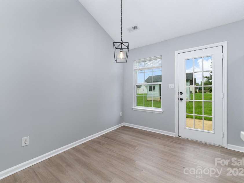 6923 Reese Furr Drive, Charlotte, NC 28216.  MLS# CAR4291127, YatesRealty ID 35031. 