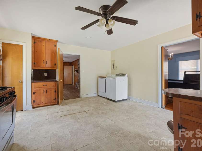 1151 Evergreen Circle, Rock Hill, SC 29732.  MLS# CAR4397230, YatesRealty ID 35032. 