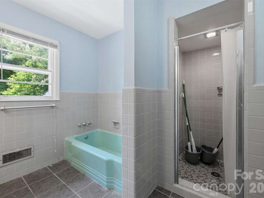 1151 Evergreen Circle, Rock Hill, SC 29732.  MLS# CAR4397230, YatesRealty ID 35032. 
