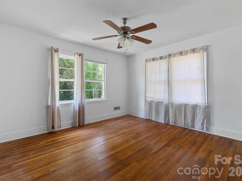 1151 Evergreen Circle, Rock Hill, SC 29732.  MLS# CAR4397230, YatesRealty ID 35032. 