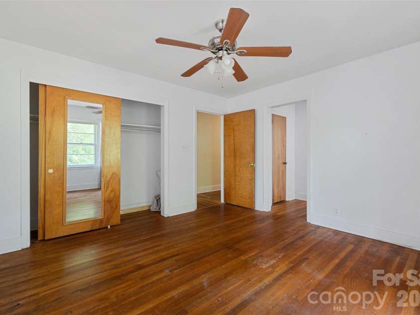 1151 Evergreen Circle, Rock Hill, SC 29732.  MLS# CAR4397230, YatesRealty ID 35032. 