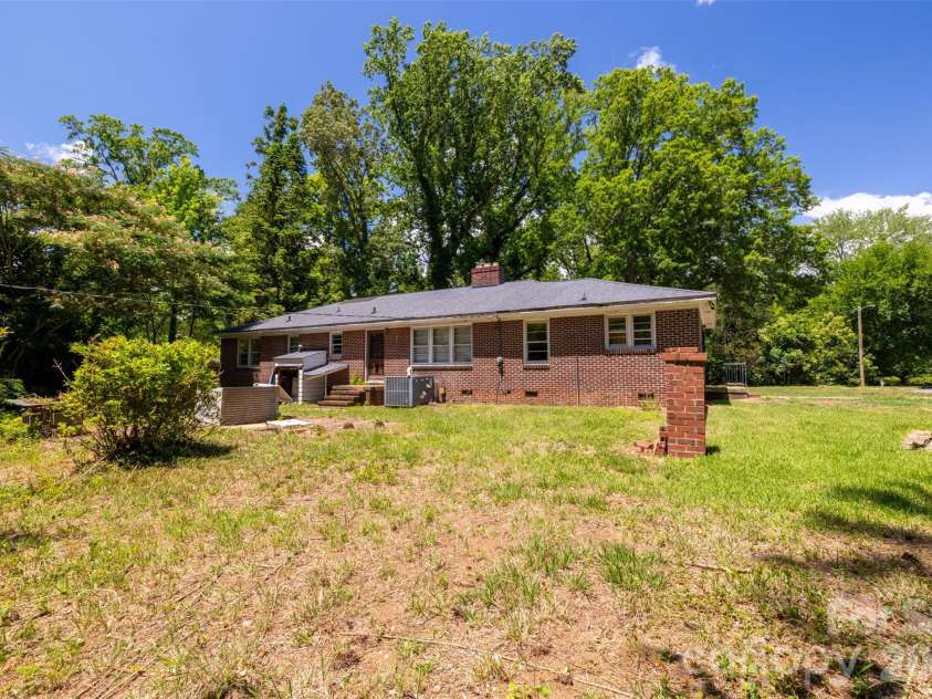 1151 Evergreen Circle, Rock Hill, SC 29732.  MLS# CAR4397230, YatesRealty ID 35032. 