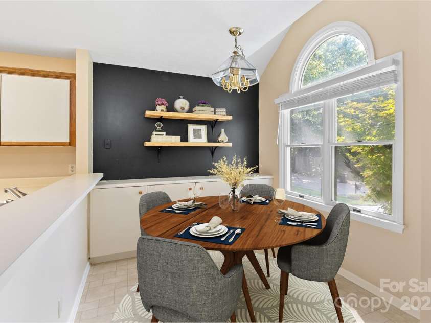 131 Jenny Lind Drive, Hendersonville, NC 28791.  MLS# CAR4294642, YatesRealty ID 35033. 