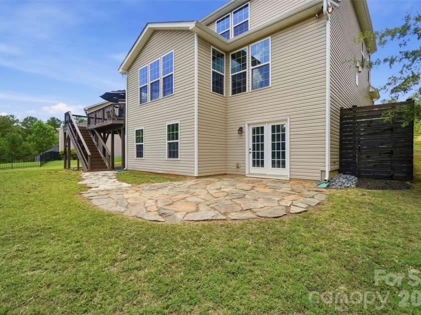 7452 Greene Mill Avenue, Concord, NC 28025.  MLS# CAR4396785, YatesRealty ID 35034. 