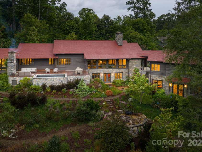 80 Kimberly Knoll Road, Asheville, NC 28804.  MLS# CAR4275443, YatesRealty ID 35034. Exterior back of home