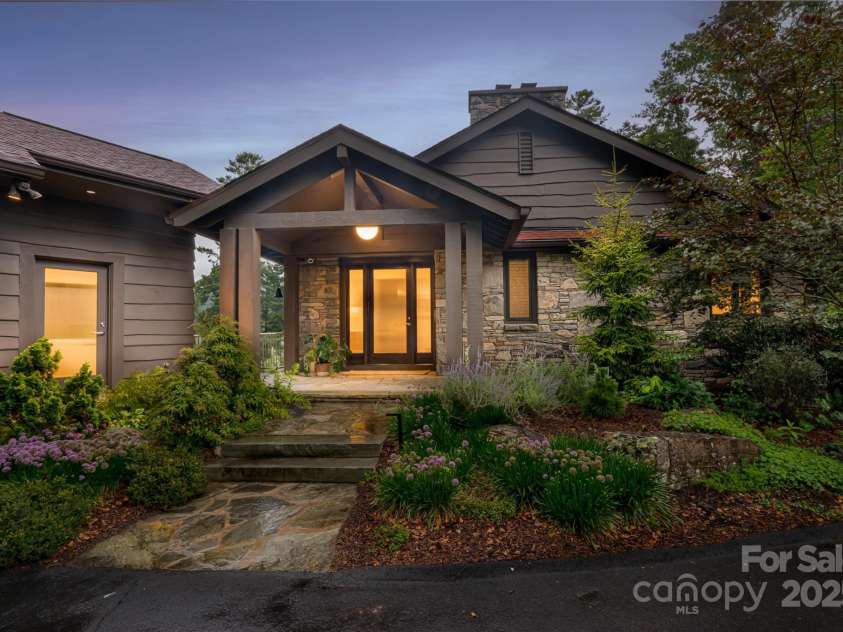 80 Kimberly Knoll Road, Asheville, NC 28804.  MLS# CAR4275443, YatesRealty ID 35034. Front exterior