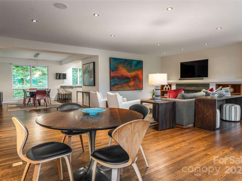 80 Kimberly Knoll Road, Asheville, NC 28804.  MLS# CAR4275443, YatesRealty ID 35034. Open floorplan