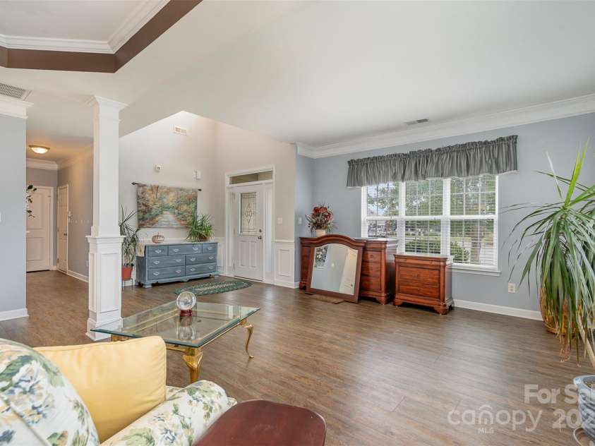 5704 Verrazano Drive, Waxhaw, NC 28173.  MLS# CAR4282211, YatesRealty ID 35035. 