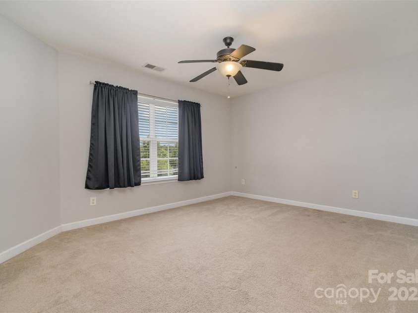 5704 Verrazano Drive, Waxhaw, NC 28173.  MLS# CAR4282211, YatesRealty ID 35035. 